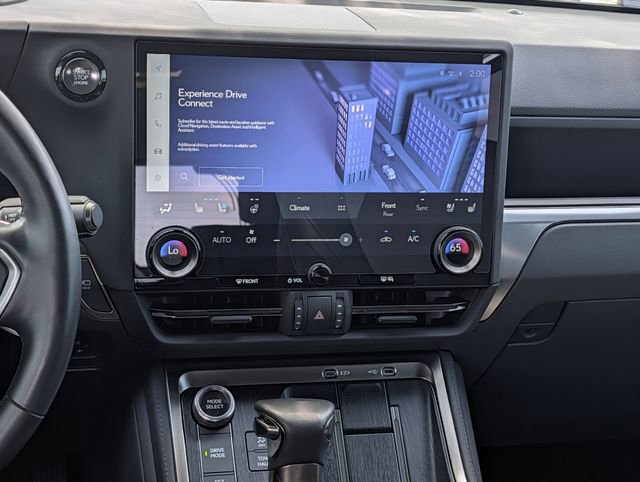 Used 2024 Lexus GX 550 w/ Accessory Package (2T) image 15