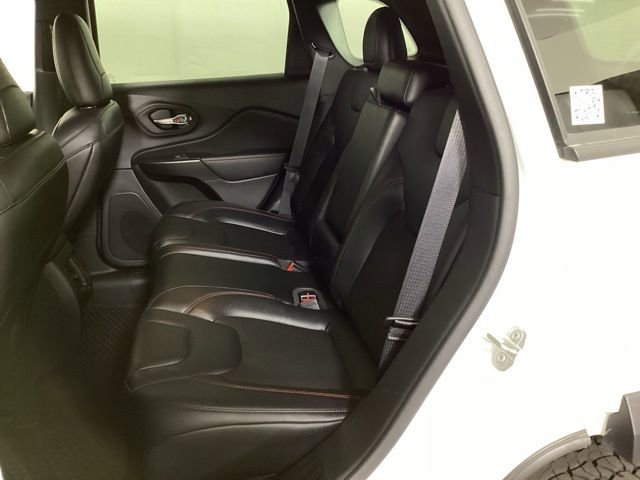 Used 2023 Jeep Cherokee Trailhawk image 33