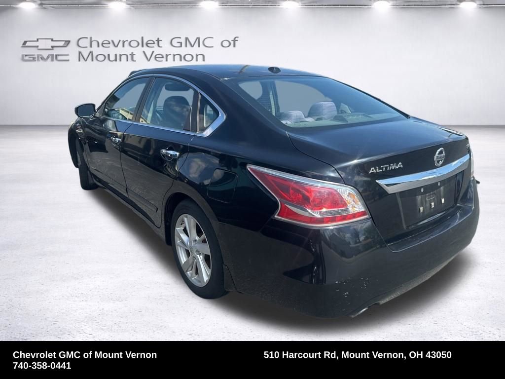 Used 2015 Nissan Altima 2.5 SV w/ Convenience Package image 2