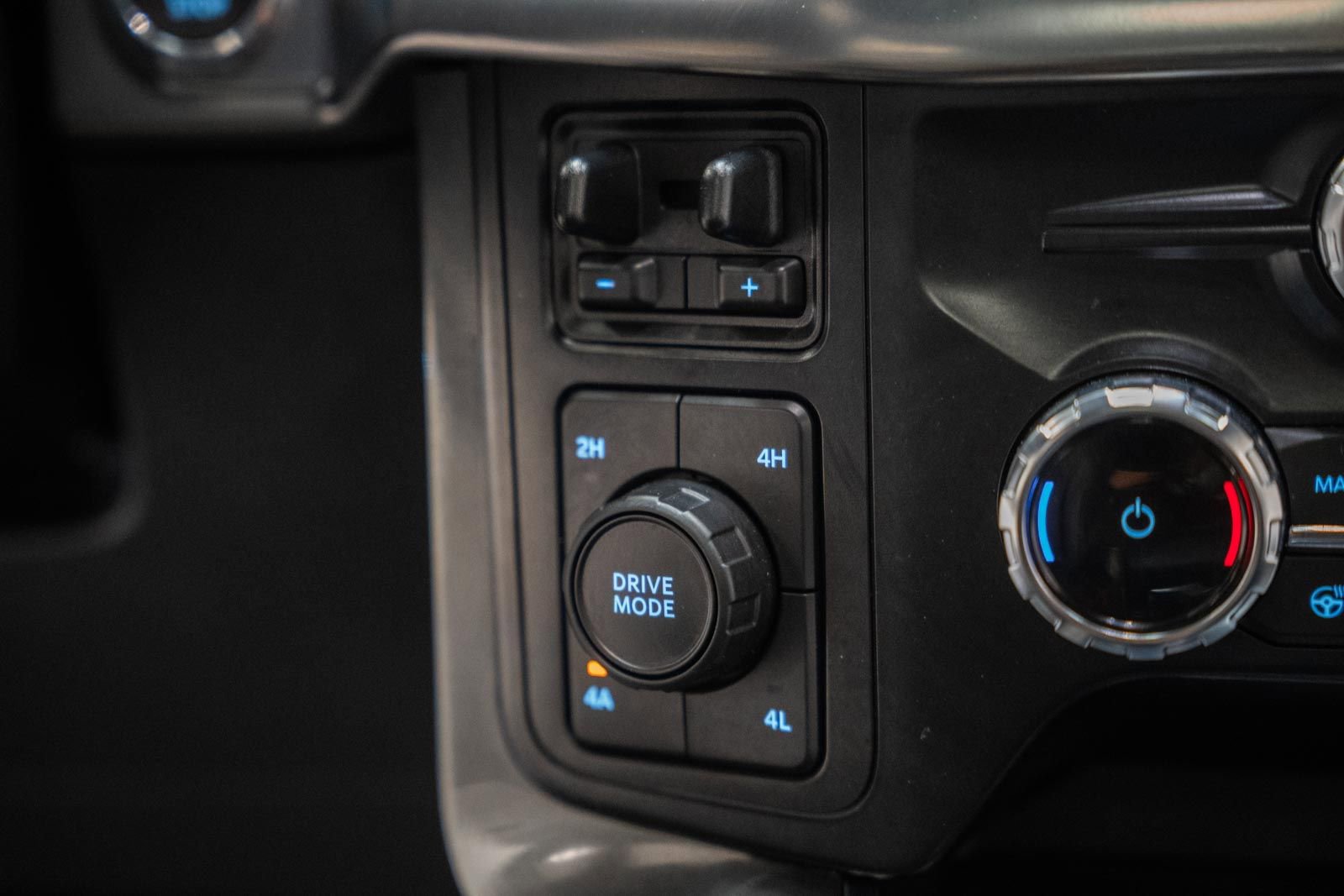 Certified 2023 Ford F150 Lariat w/ Equipment Group 502A High image 27