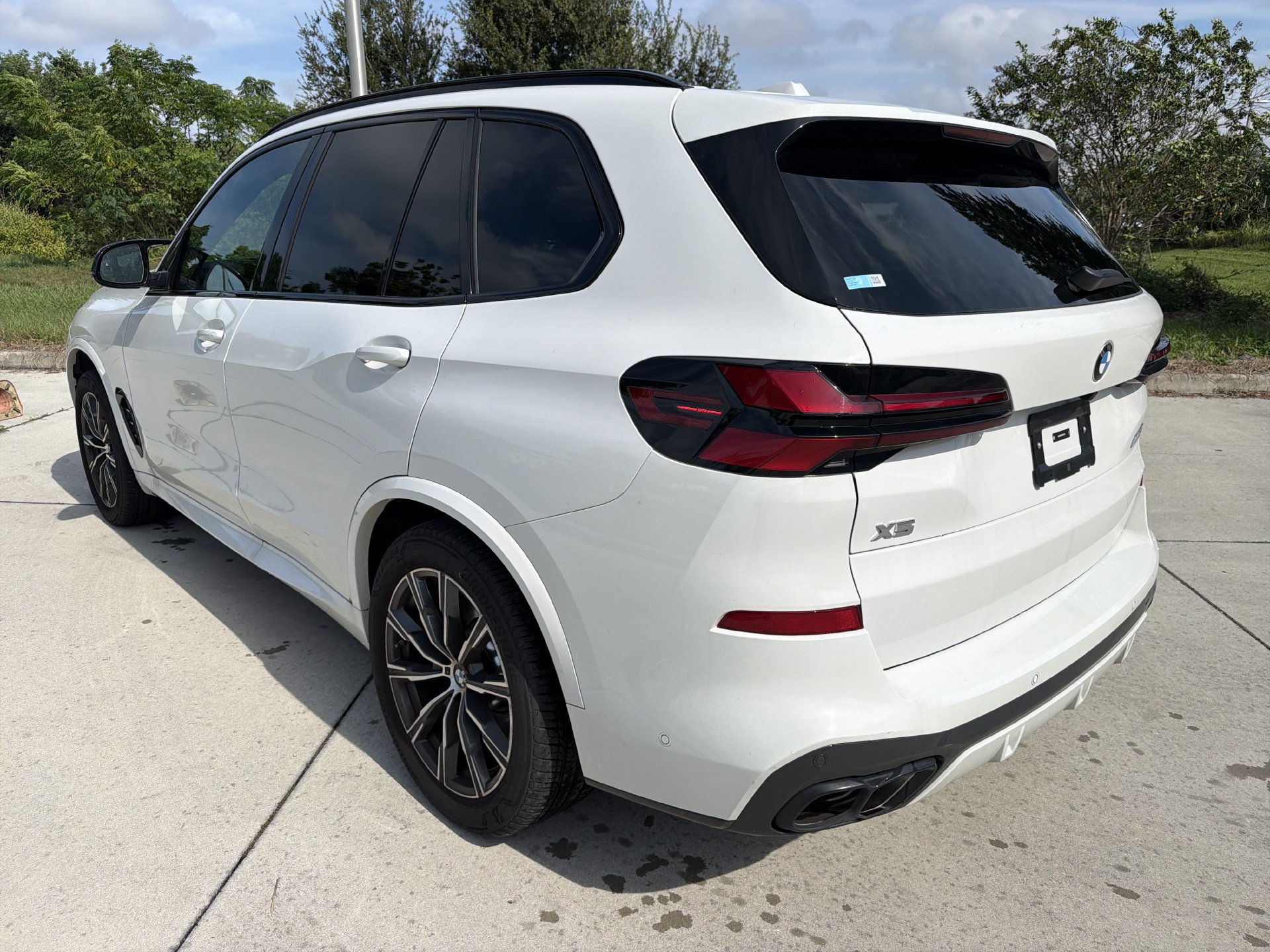 Certified 2026 BMW X5 M60i AWD/4WD image 6