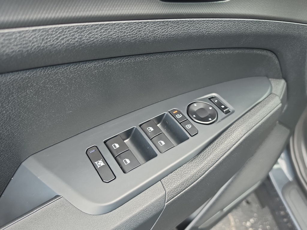 New 2027 Kia Sportage LX FWD image 19
