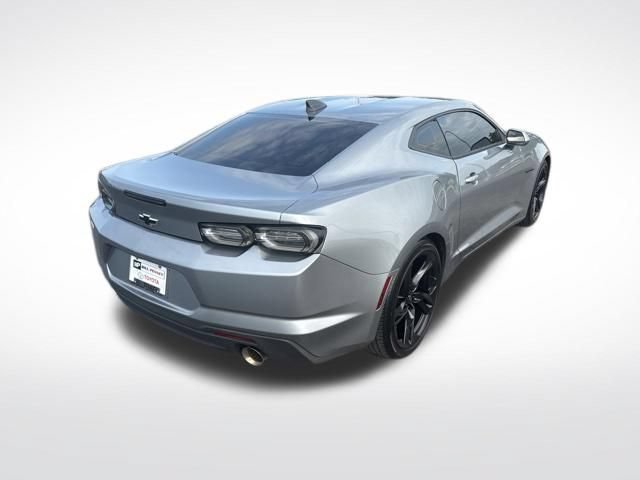 Used 2024 Chevrolet Camaro LT w/ Technology Package RWD image 5