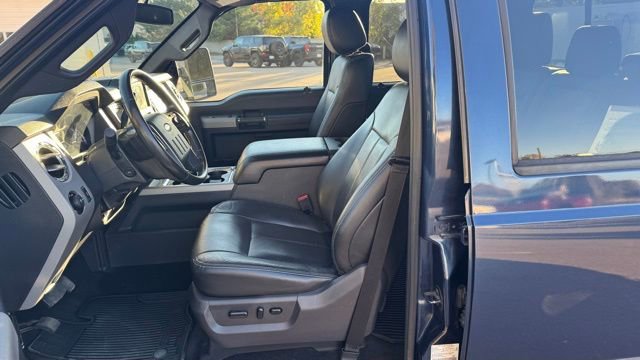 Used 2015 Ford F250 Lariat w/ Chrome Package image 17