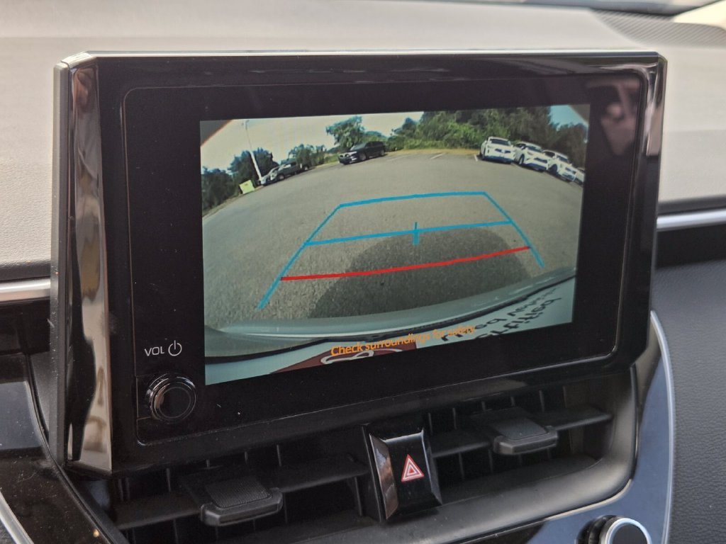 Used 2025 Toyota Corolla LE FWD image 19
