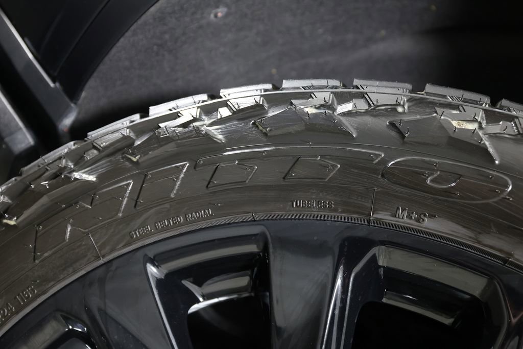 Used 2026 Cadillac Escalade V w/ LPO, ONYX Package image 52