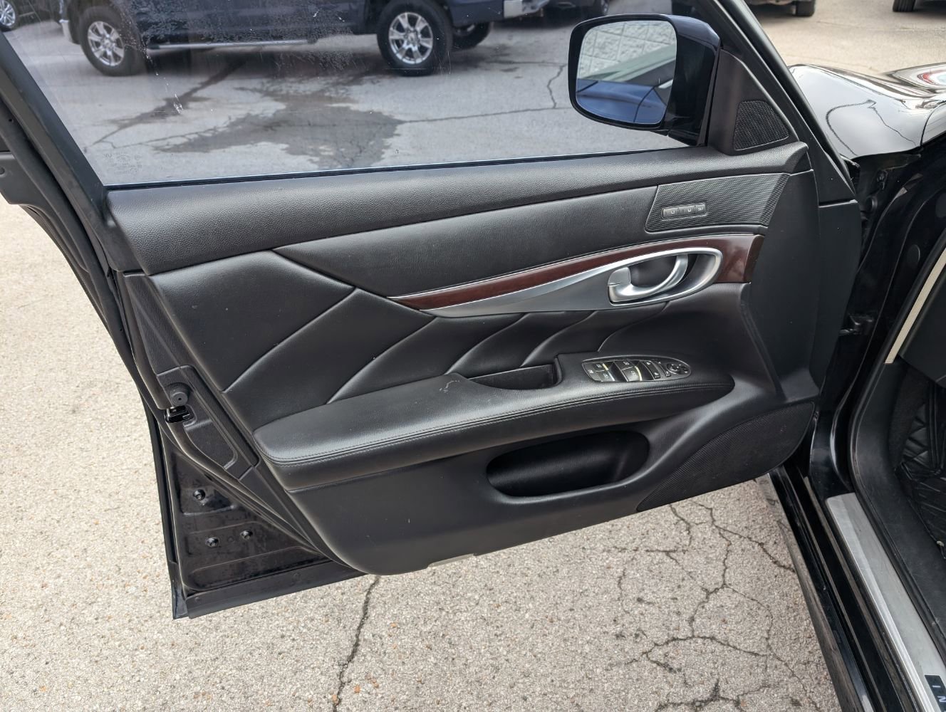 Used 2014 INFINITI Q70 3.7 w/ Premium Package image 12