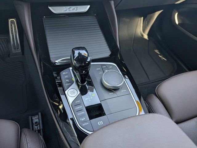 Used 2024 BMW X4 xDrive30i w/ Premium Package image 27