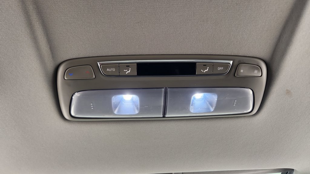 Used 2025 Kia Telluride S AWD/4WD image 17