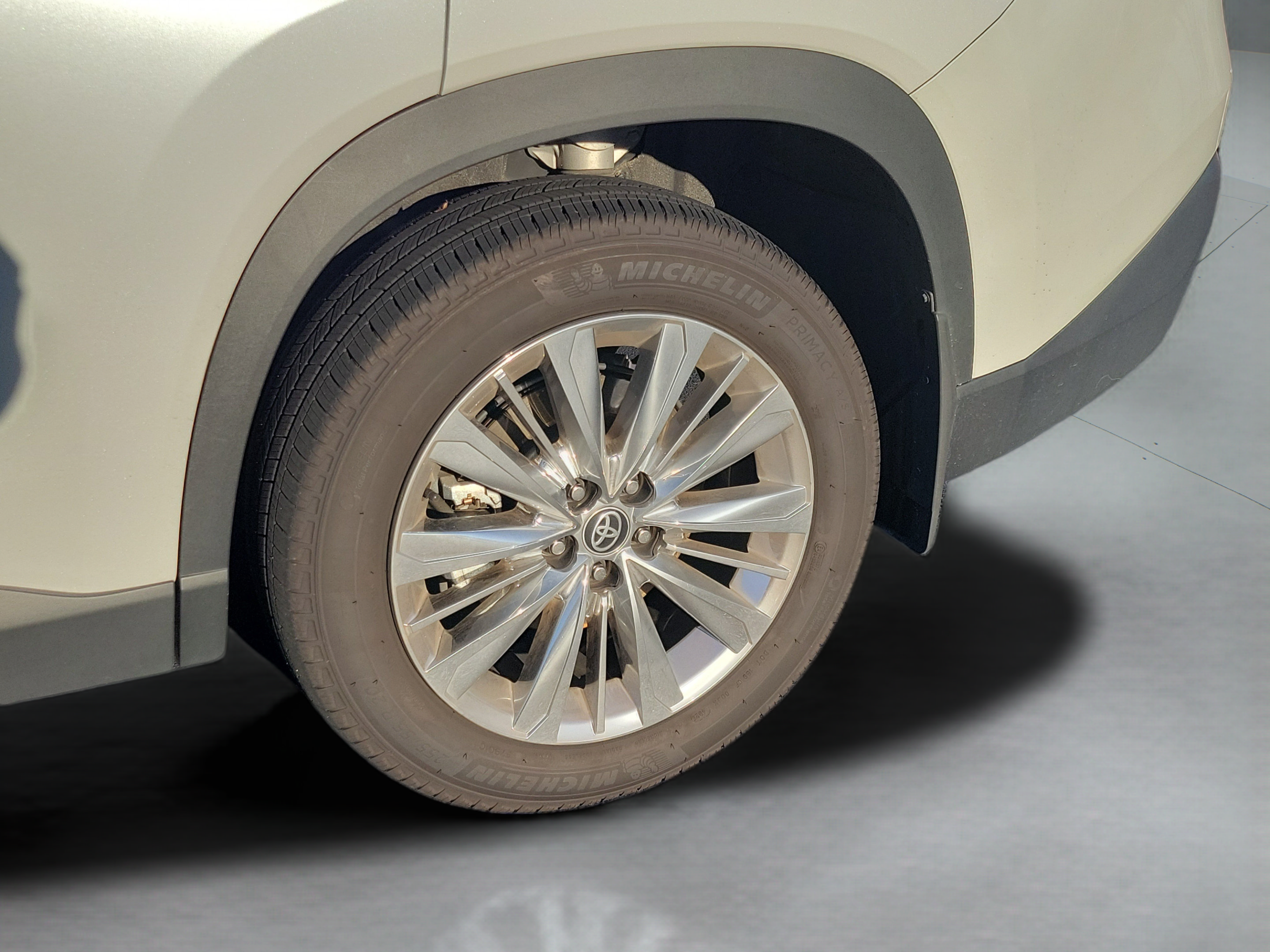 Used 2024 Toyota Grand Highlander AWD image 25
