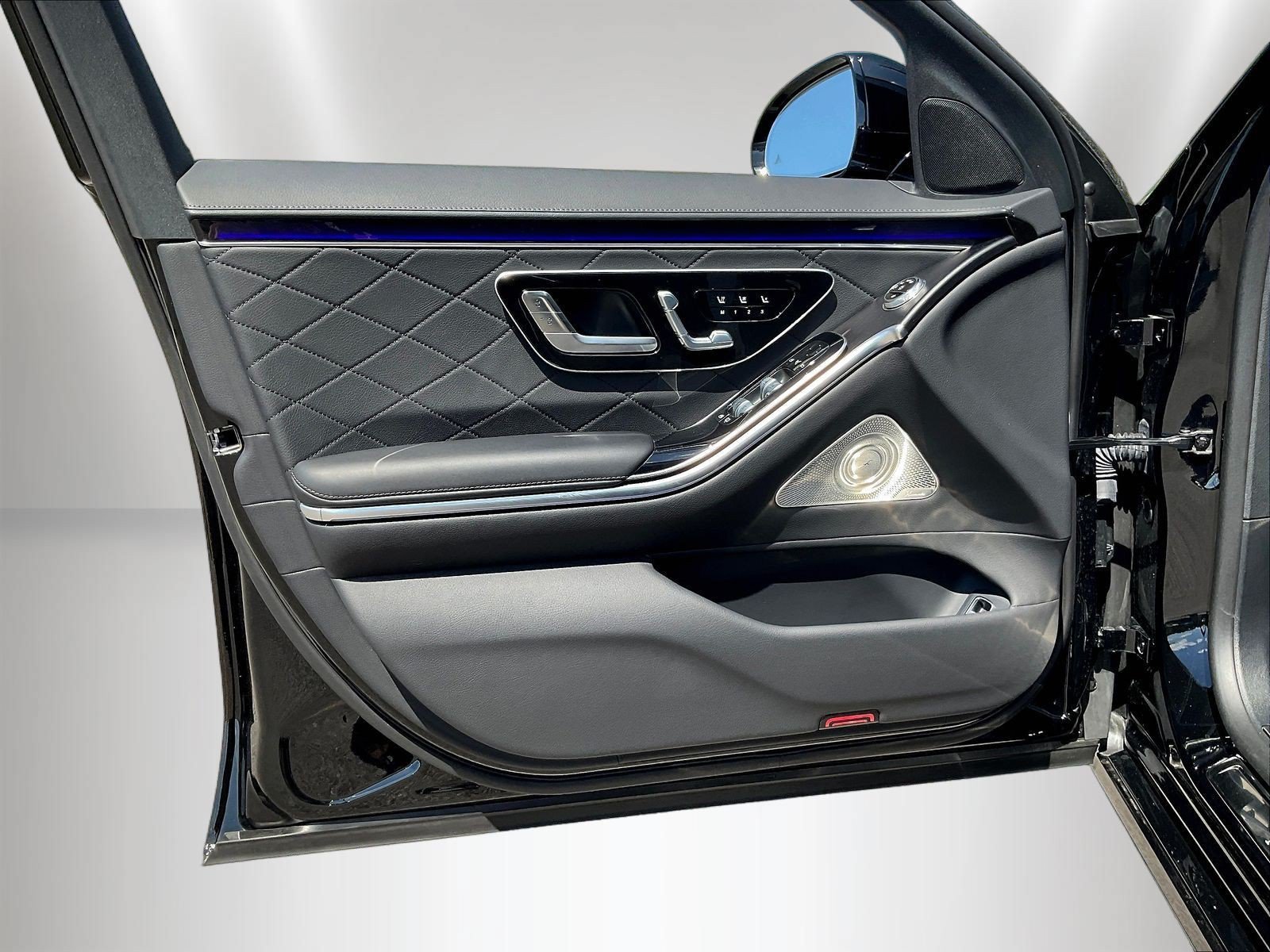 Certified 2025 Mercedes-Benz S 580 4MATIC Sedan image 22