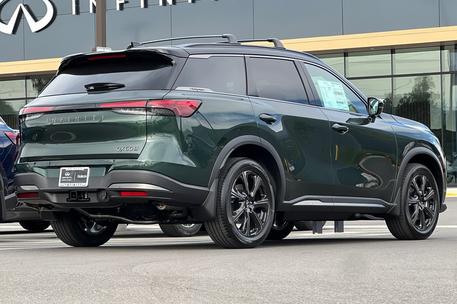 New 2026 INFINITI QX60 Autograph w/ Dark Cargo Package image 5