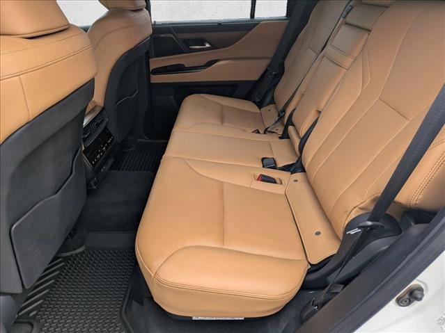 Used 2025 Lexus LX 600 4WD w/ Accessory Package (2T) image 17