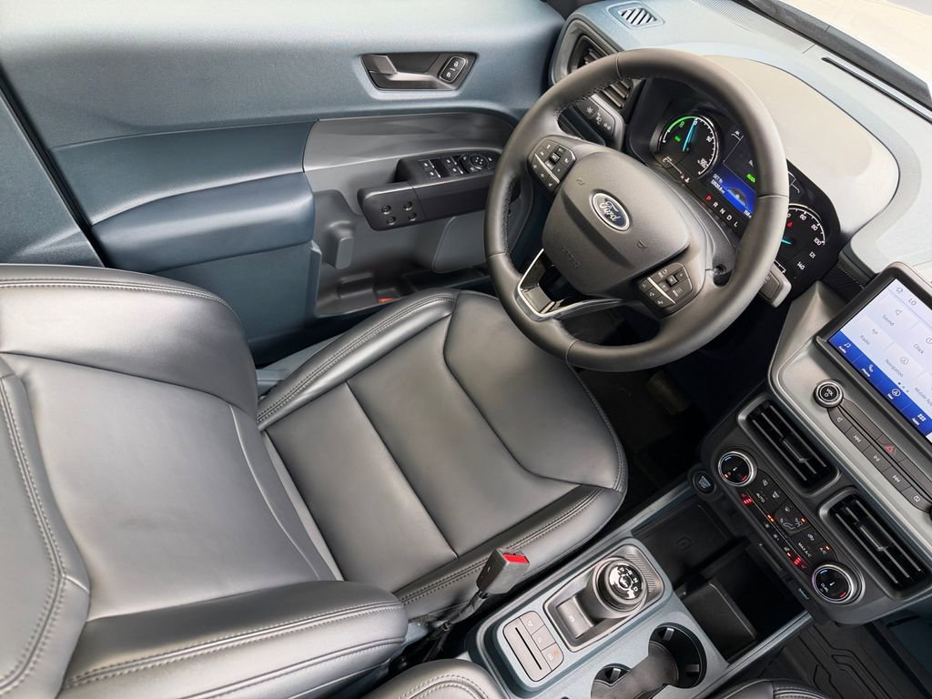 Used 2024 Ford Maverick Lariat w/ Black Appearance Package image 15