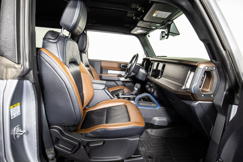 Used 2023 Ford Bronco Outer Banks image 10