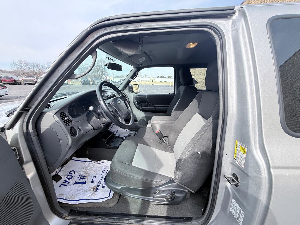 Used 2011 Ford Ranger XLT image 8