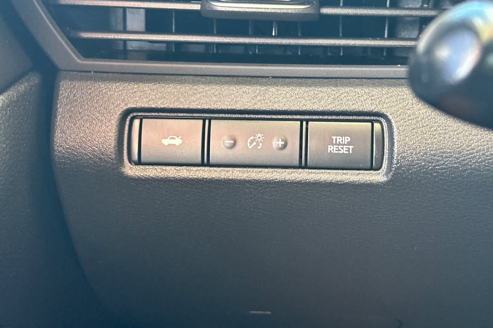 Used 2020 Nissan Altima 2.5 SR FWD image 31