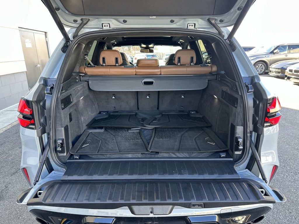 Used 2024 BMW X5 M Competition w/ Executive Package image 34