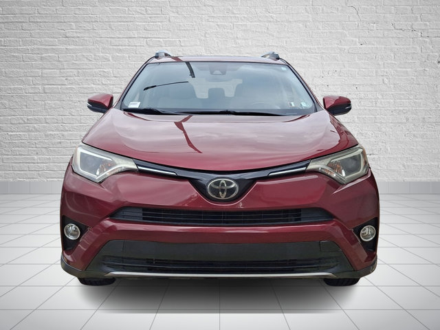 Used 2018 Toyota RAV4 XLE w/ Plus Extra Value Package AWD/4WD image 2