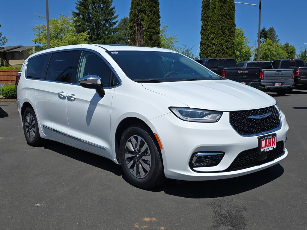 Used 2023 Chrysler Pacifica Limited FWD image 48