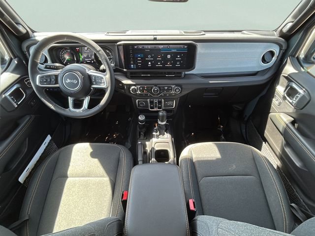 Used 2025 Jeep Wrangler Unlimited Sahara w/ Safety Group image 32