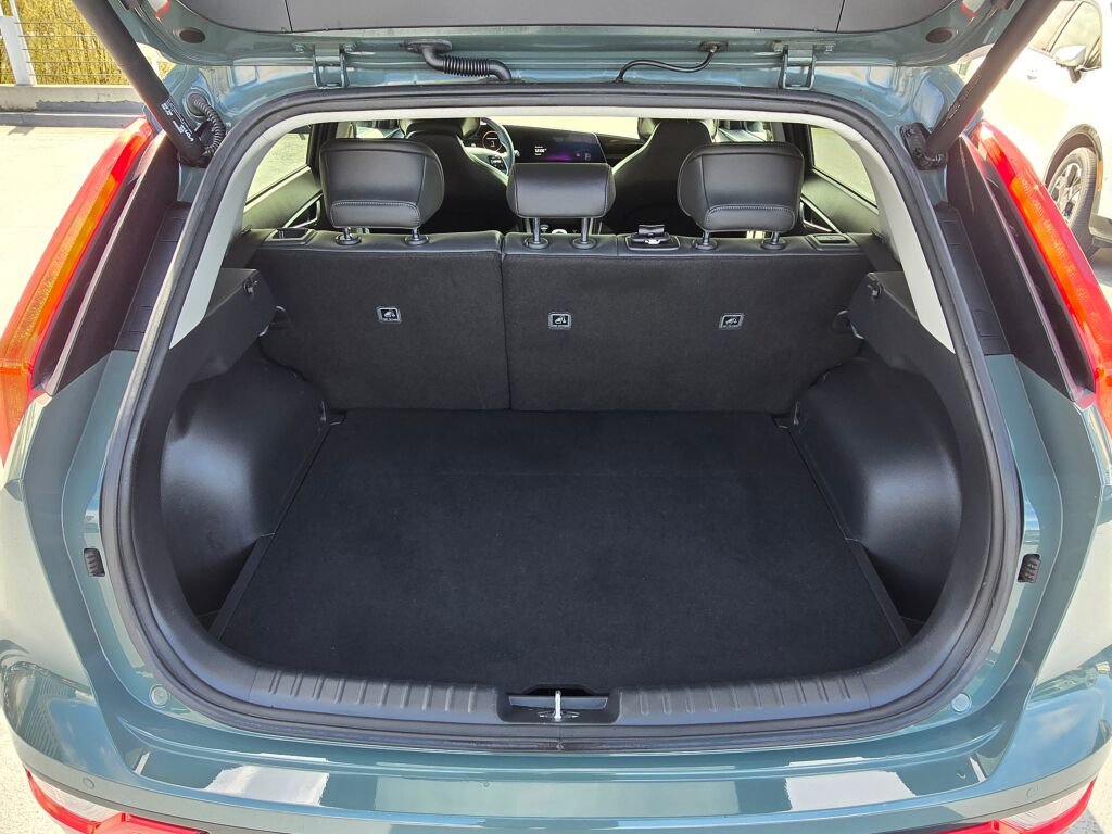 Used 2023 Kia Niro Wind w/ Wind Preserve Package FWD image 14
