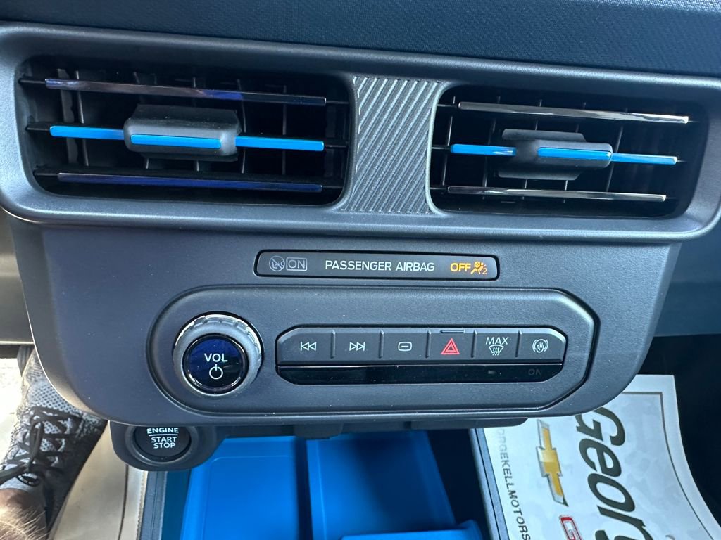 New 2025 Ford Maverick XLT image 10