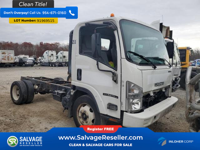 Used 2021 Isuzu NPR image 5