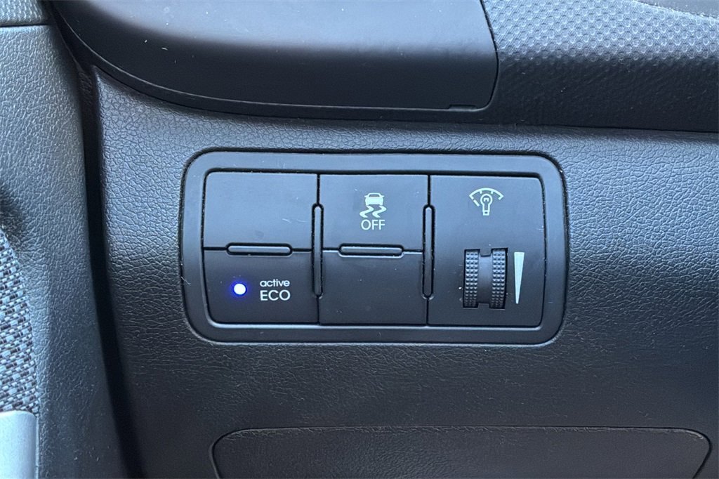 Used 2014 Hyundai Accent GS image 23