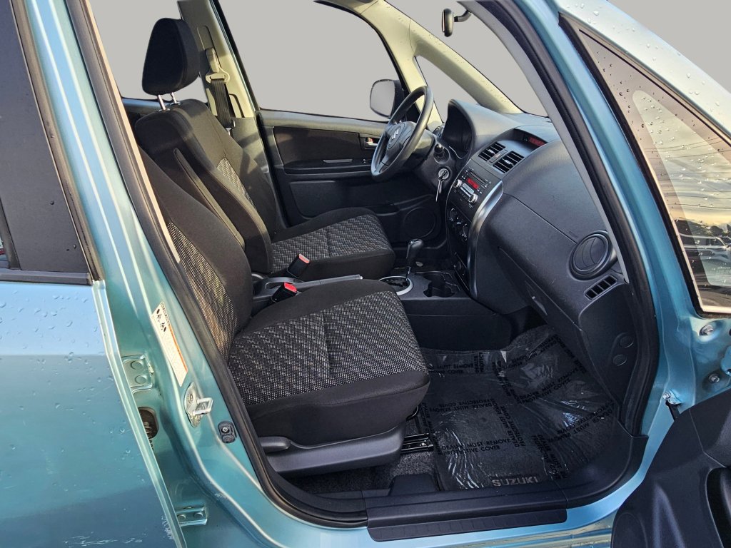 Used 2009 Suzuki SX4 AWD Hatchback image 24