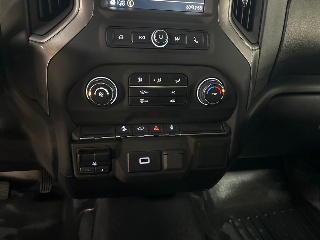 Used 2019 Chevrolet Silverado 1500 Custom Trail Boss AWD/4WD image 19