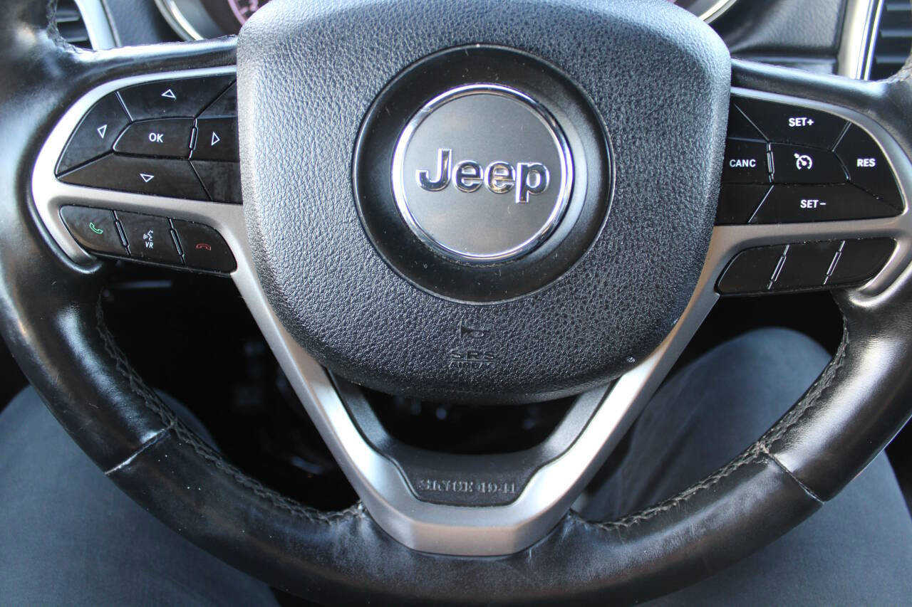 Used 2018 Jeep Grand Cherokee Altitude image 14