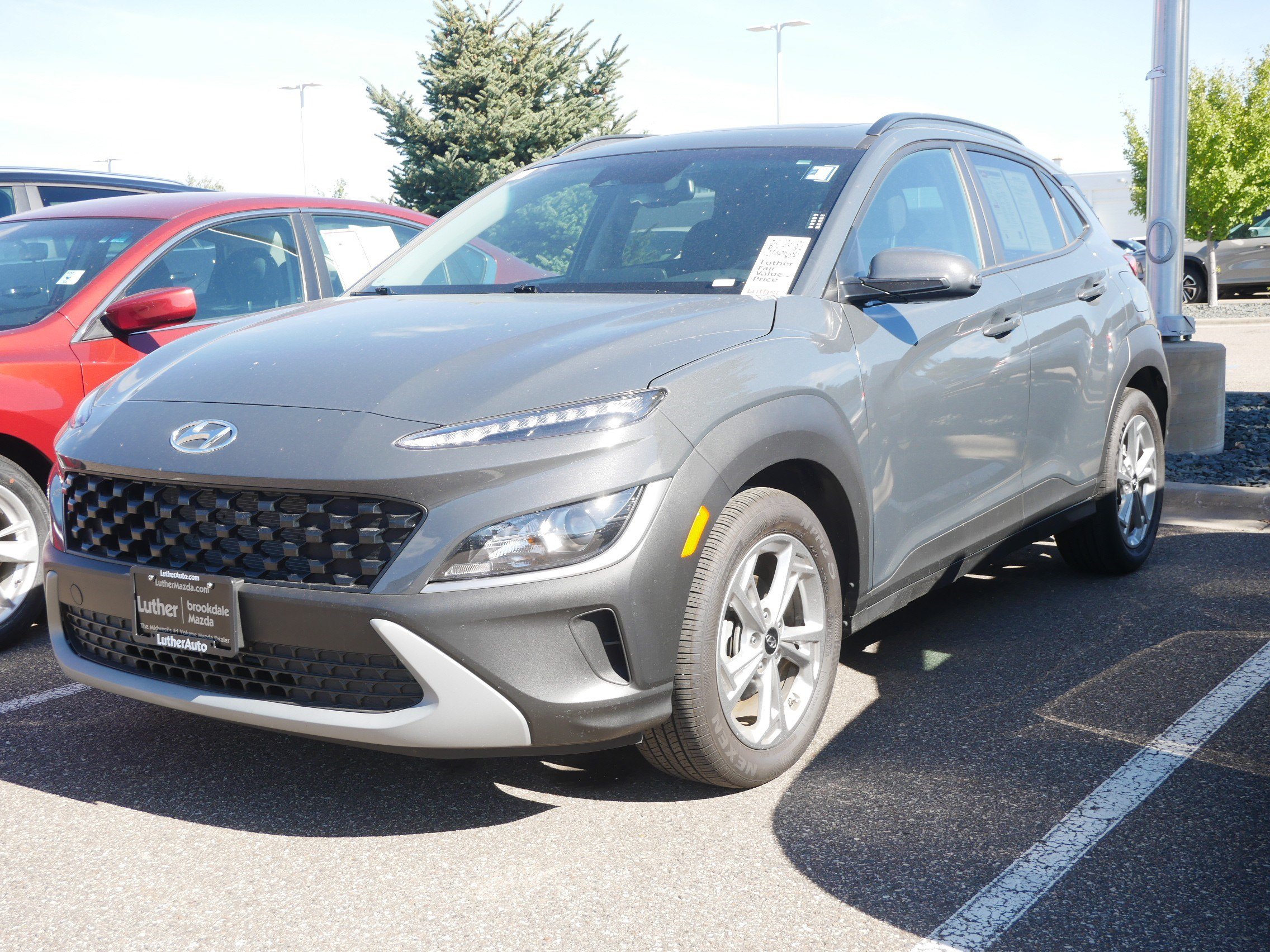 Used 2023 Hyundai Kona SEL w/ Convenience Package FWD image 3