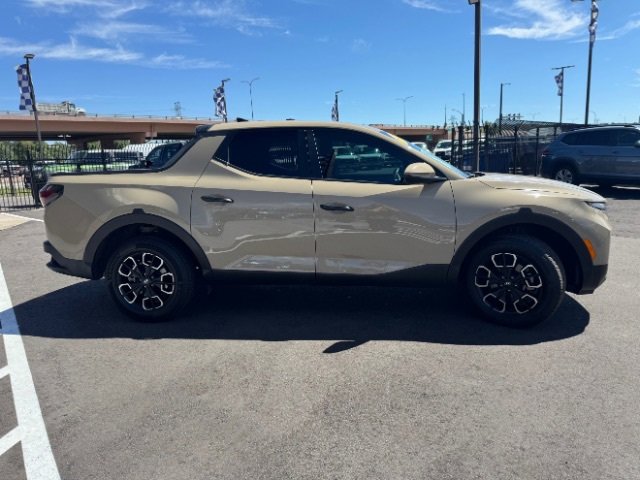 Used 2023 Hyundai Santa Cruz SEL image 4