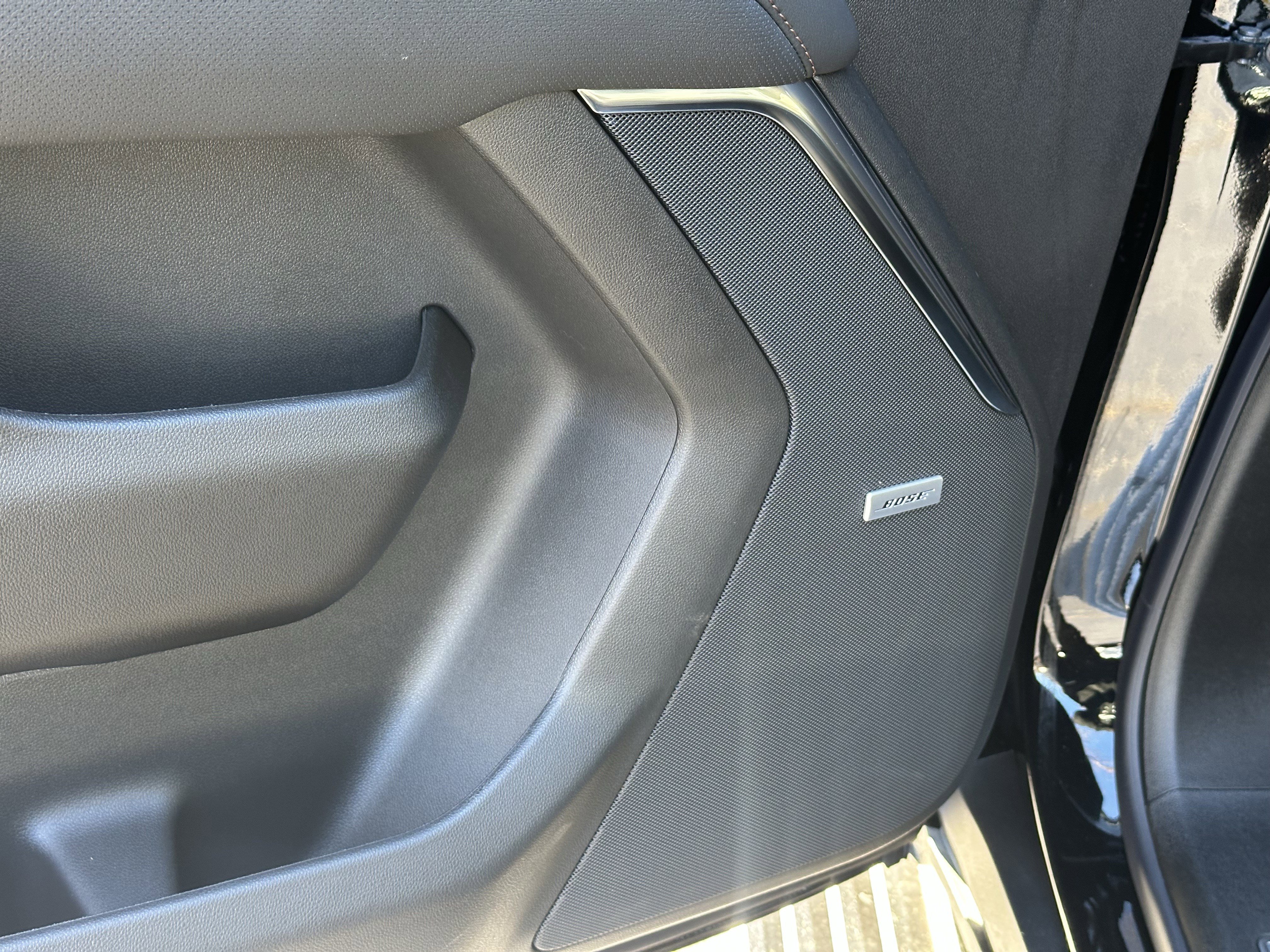 New 2026 Chevrolet Suburban High Country image 13