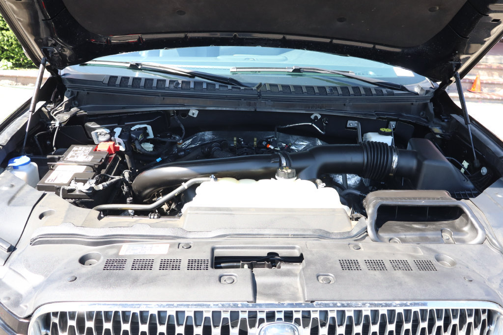Used 2022 Lincoln Navigator L 4WD image 15