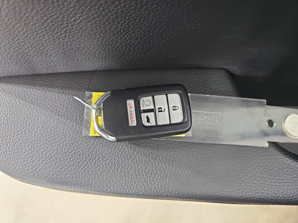Used 2022 Honda Pilot Sport image 40