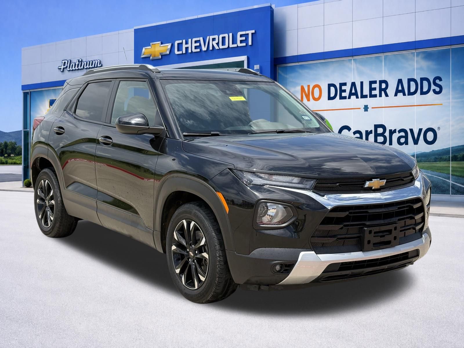 Used 2023 Chevrolet TrailBlazer LT FWD image 1