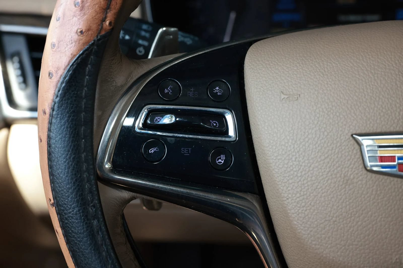 Used 2015 Cadillac CTS Luxury RWD image 27