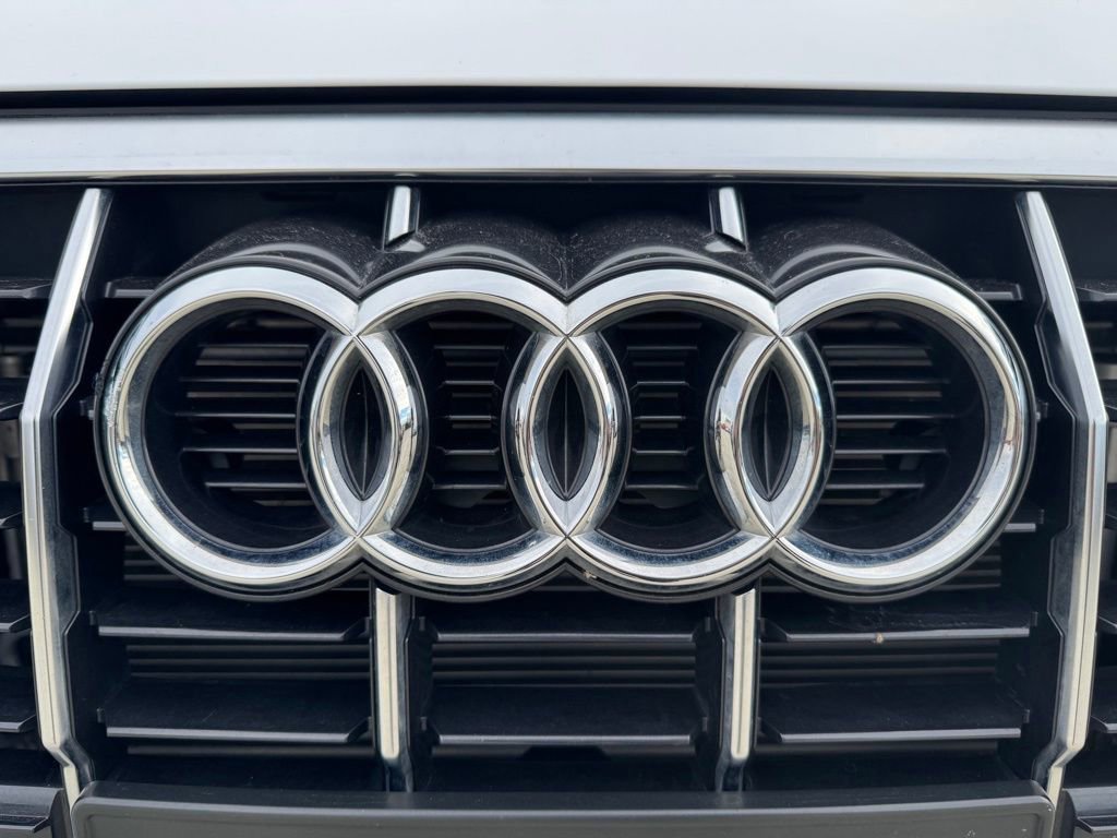 Used 2025 Audi Q3 2.0T Premium image 10