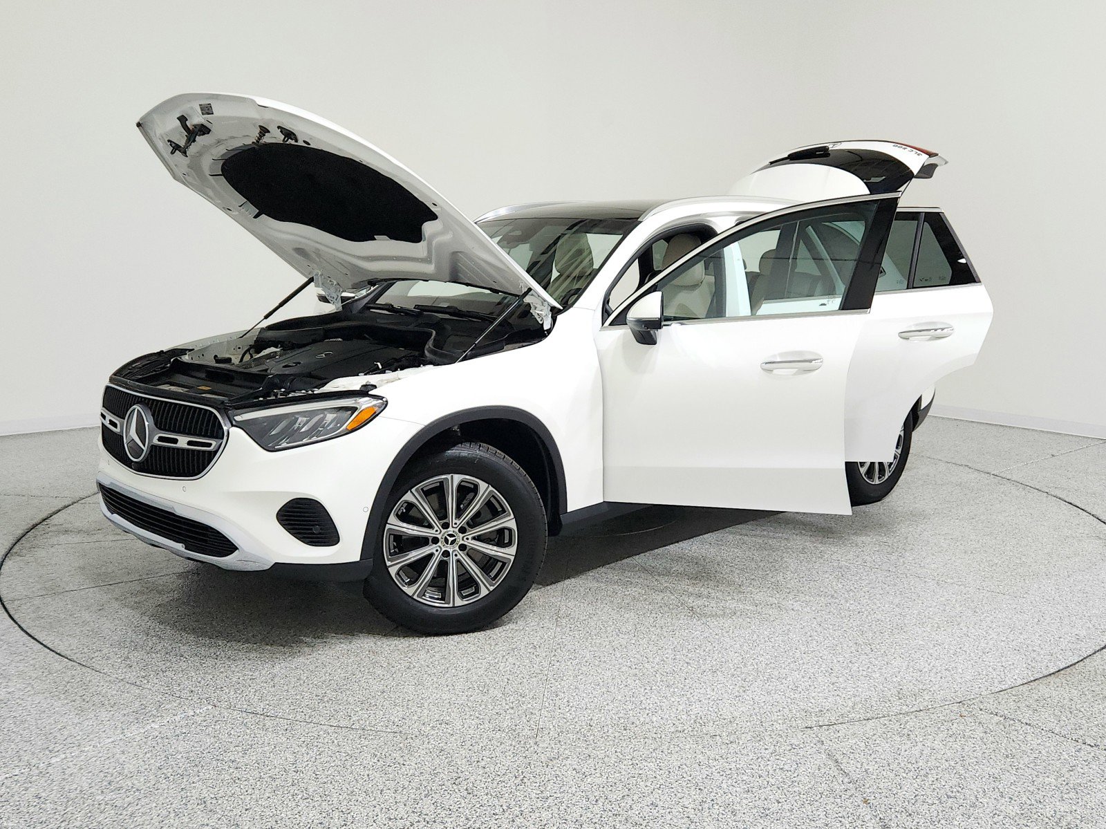 Certified 2024 Mercedes-Benz GLC 300 image 6