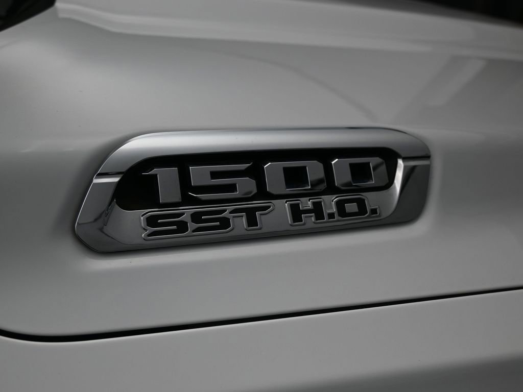 Used 2025 RAM 1500 Limited image 43