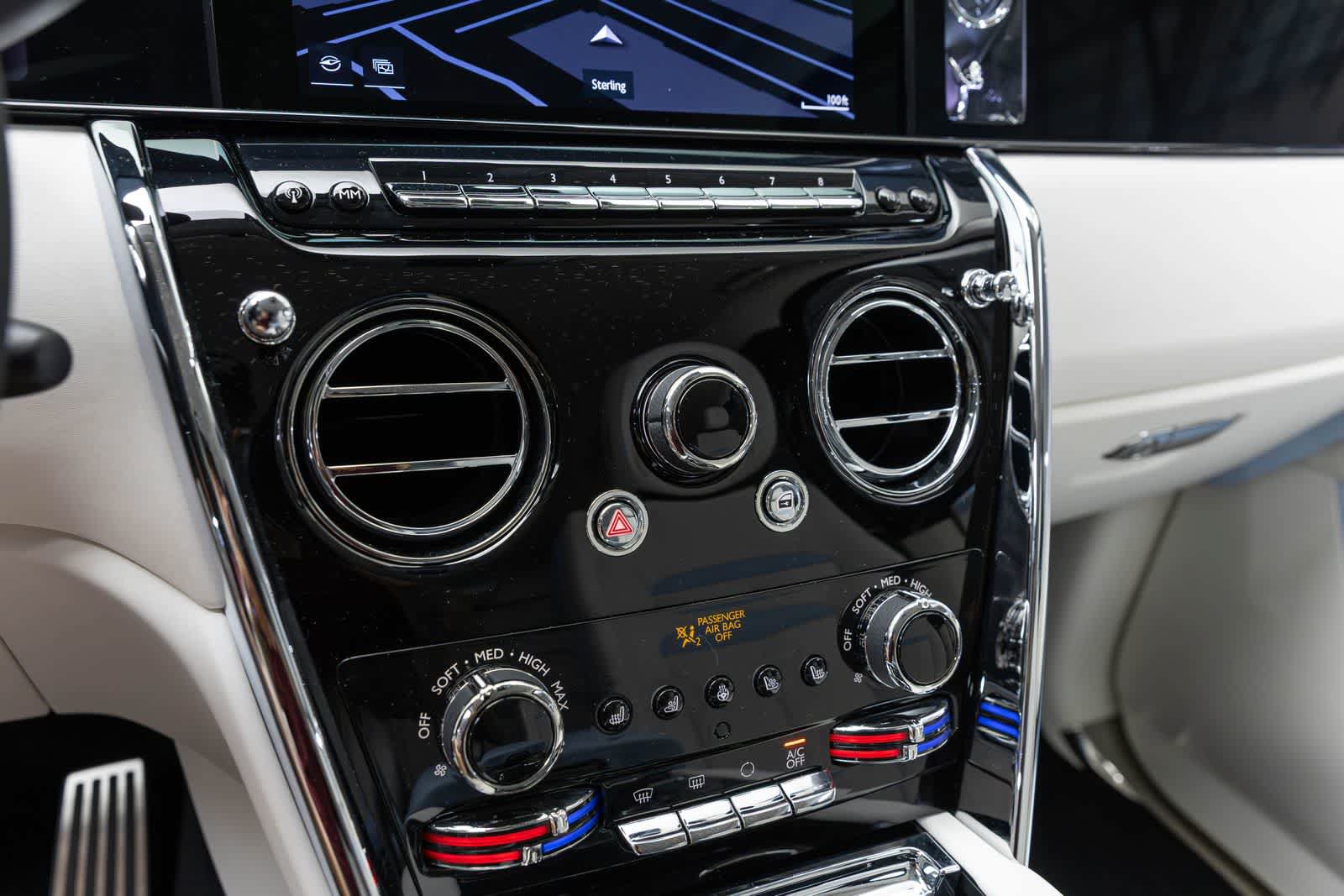 New 2027 Rolls-Royce Cullinan AWD/4WD image 36