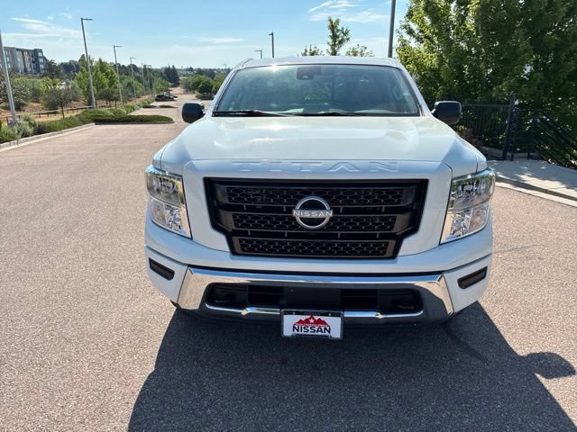 Certified 2024 Nissan Titan SV AWD/4WD image 2