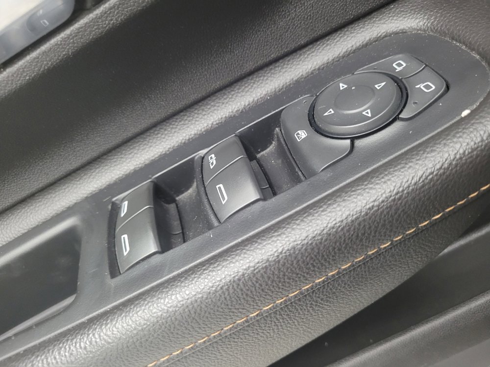 Used 2018 GMC Terrain SLE w/ Driver Convenience Package FWD image 27