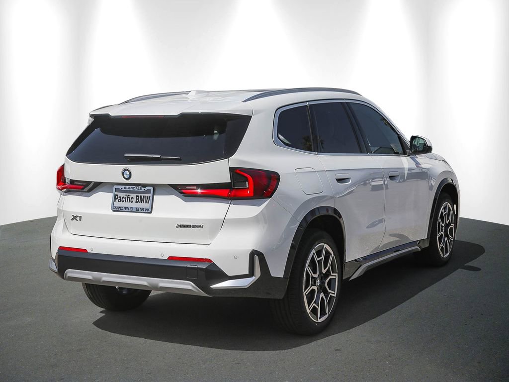 New 2026 BMW X1 xDrive28i w/ Technology Package AWD/4WD image 6