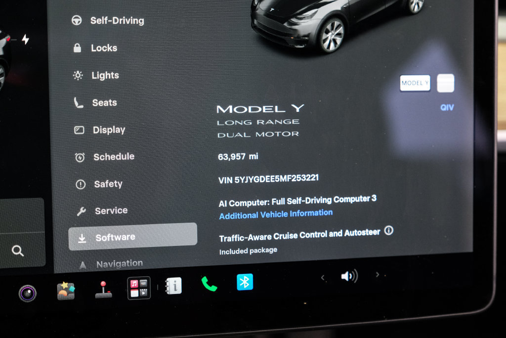 Used 2021 Tesla Model Y Long Range AWD/4WD image 19