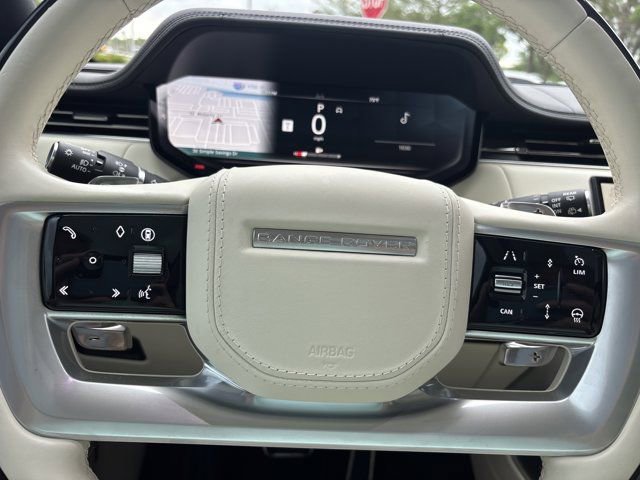 Used 2024 Land Rover Range Rover SE image 31