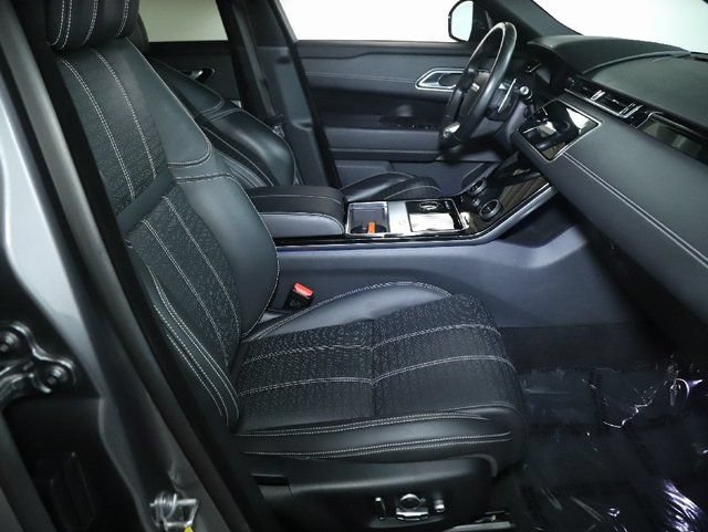 Used 2019 Land Rover Range Rover Velar R-Dynamic SE AWD/4WD image 31
