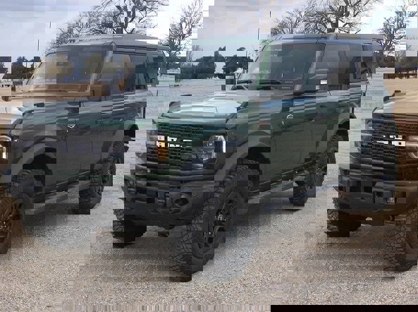 Used 2023 Ford Bronco Wildtrak image 1